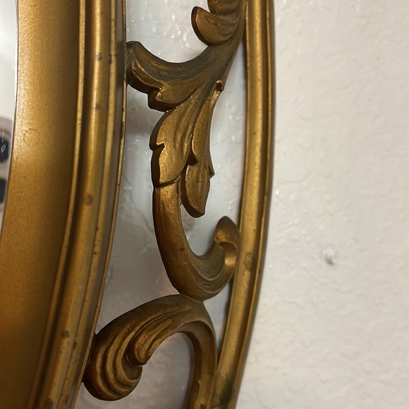 Vintage Syroco Style Resin Oval Gold Ornate Mirror MCM - Picture 11 of 11